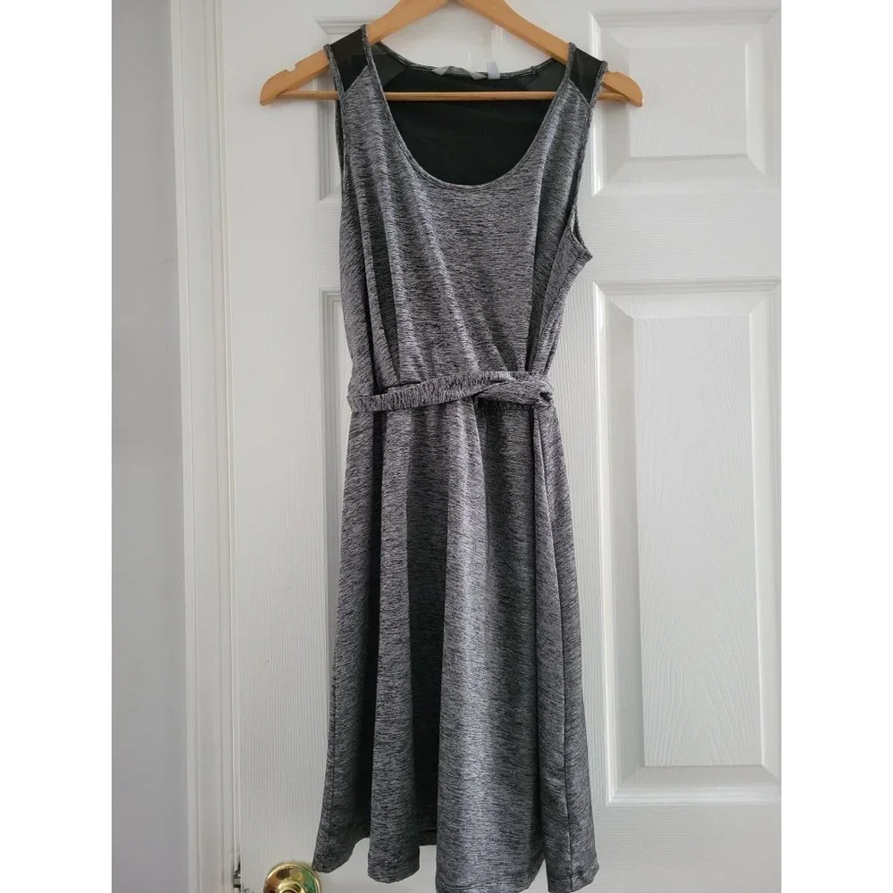 Athleta Sweet Saturday Wrap exercise dress Tank Women's Gray Size Small_9